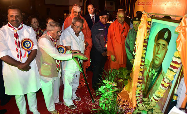 ವಿದ್ಯಾರ್ಥಿಗಳಿಂದ ಮಾತ್ರ ದೇಶ ಕಟ್ಟಲು ಸಾಧ್ಯ: ಸಚಿವ ಖಾದರ್